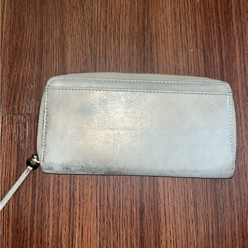 Shimmery Hobo (NWT)